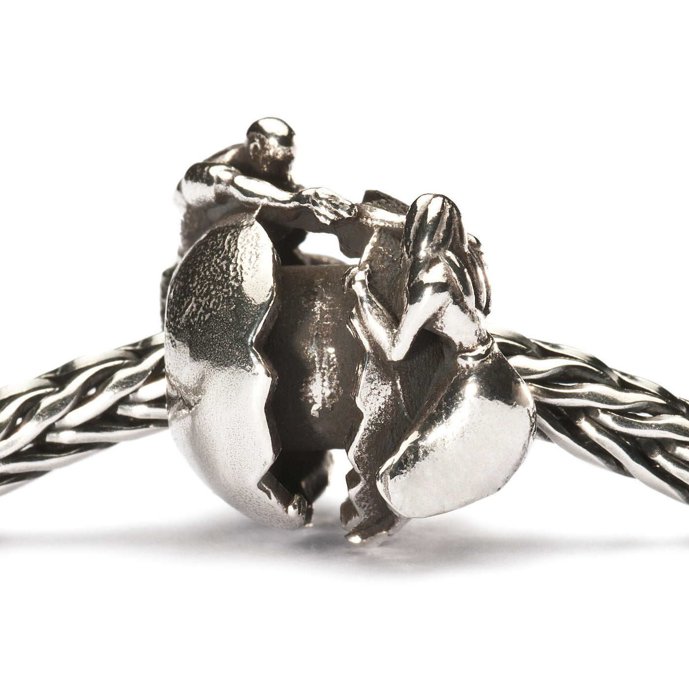 Holding on to love - Trollbeads Canada